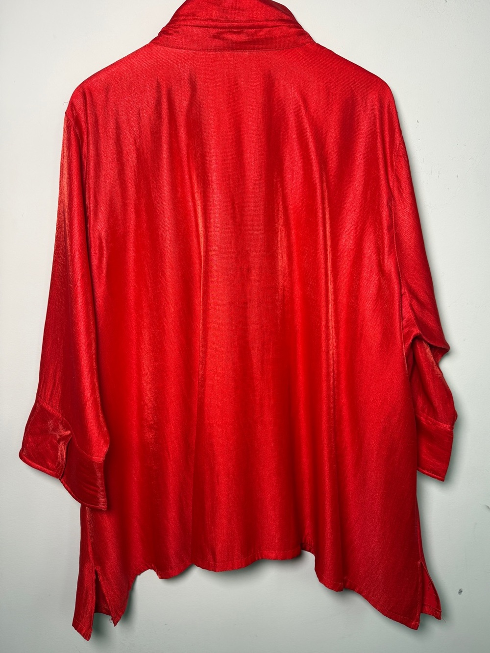 ALI MILES | Red Shiny Asymmetric Hem Tunic Top Toggle Closure Artsy Lagenlook L - Picture 2 of 5